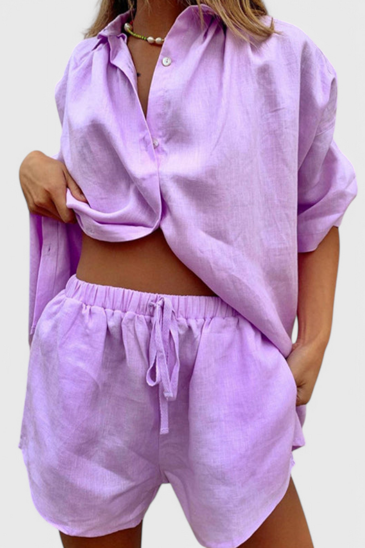 Anika Conjunto de Dos Piezas con Camisa de Botones y Pantalones Cortos con Cuerda