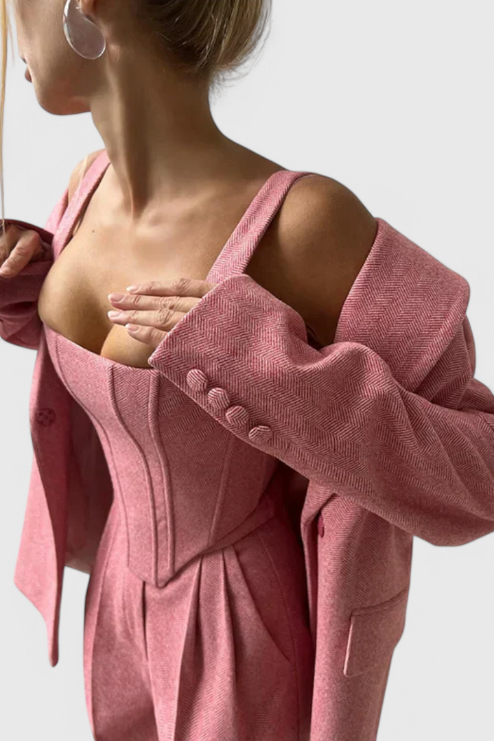 Evena Traje de Pantalón para una Elegancia Confiada