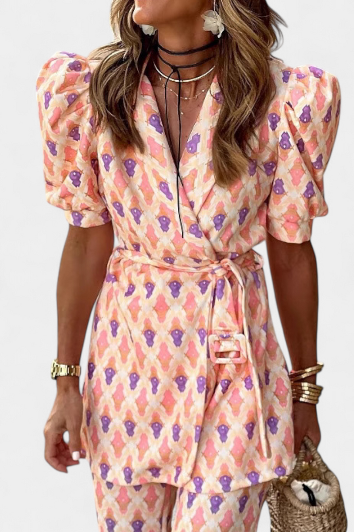 Araceli Conjunto Estampado con Blazer y Pantalón Acampanado